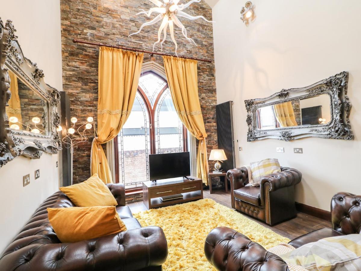 The Upper Room Ballymena Luaran gambar