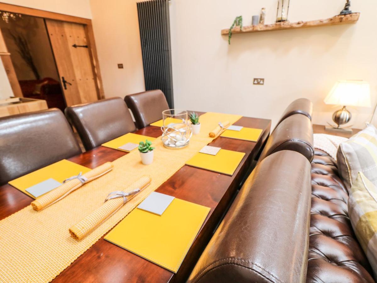 The Upper Room Ballymena Luaran gambar